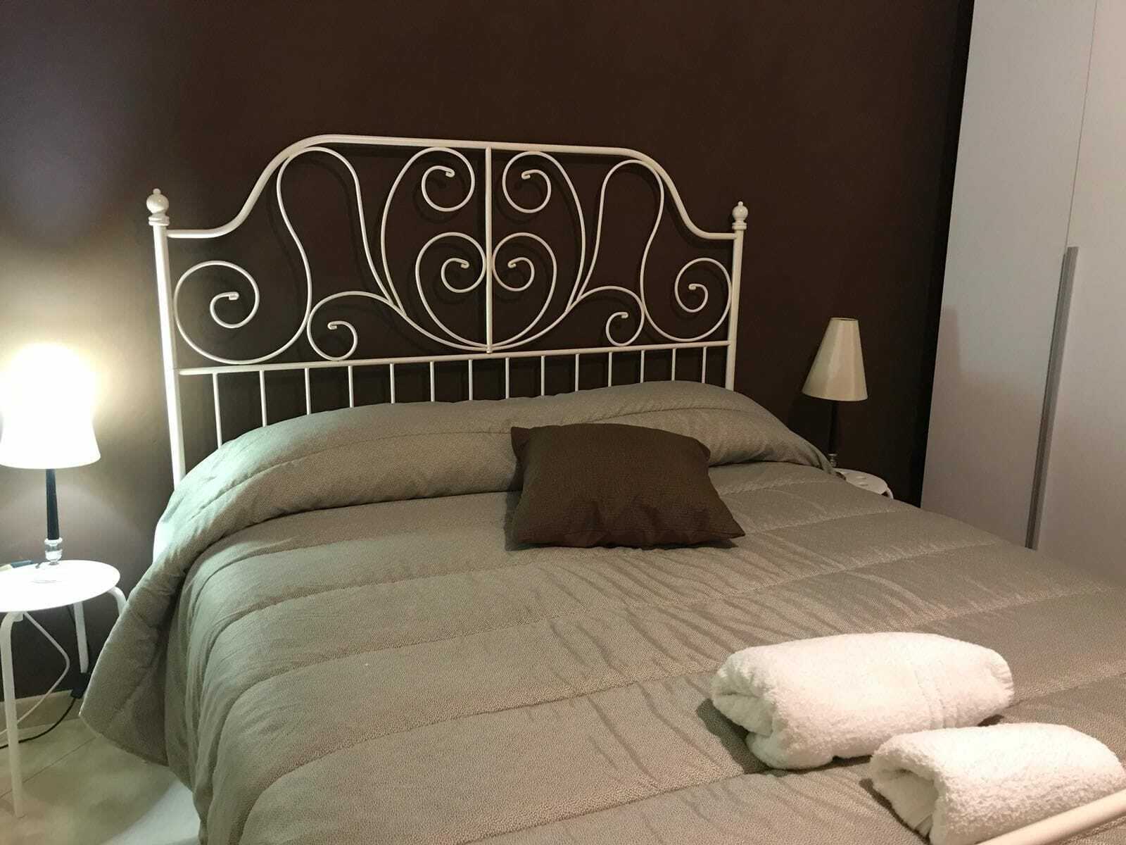 Casa Family & Friends Bed & Breakfast Salerno Exterior photo