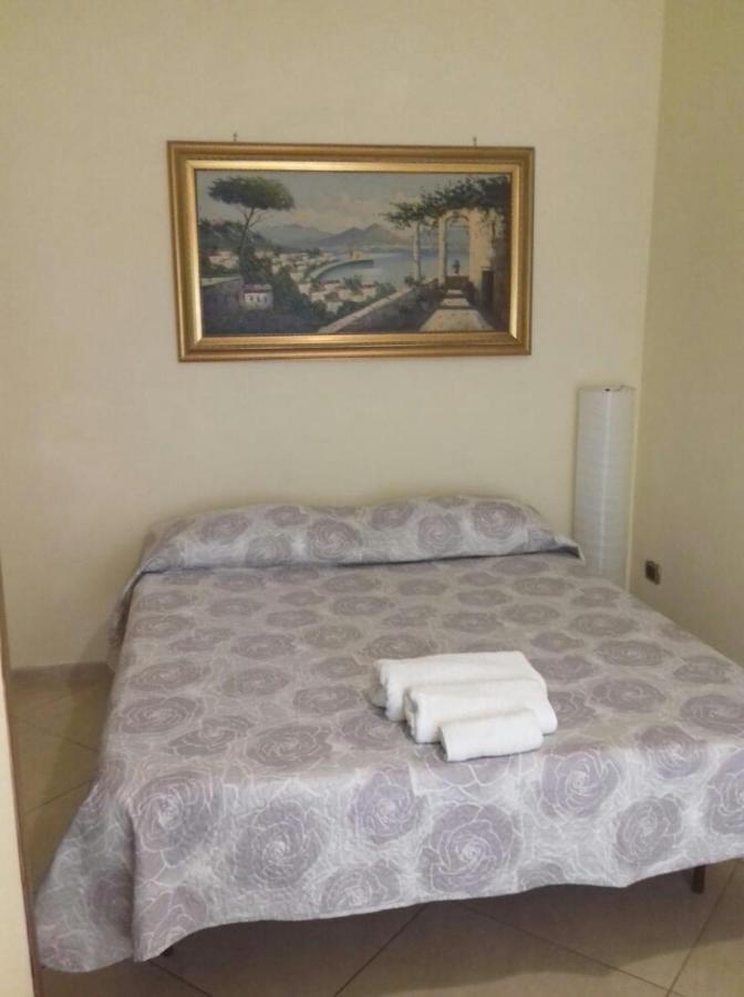 Casa Family & Friends Bed & Breakfast Salerno Exterior photo